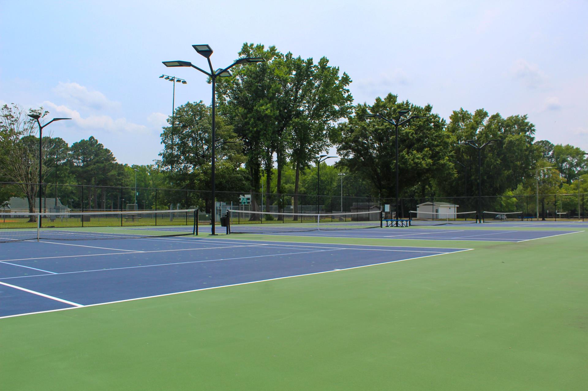 Evans Park Tennis Courts
